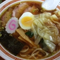 チャーシューワンタンメン(1050円)