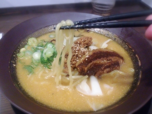 「【黄金味噌らーめん】842円」@黄金味噌らーめん ひょっとこ 鴻巣店の写真