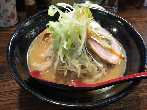 「味噌ラーメン(野菜・ニンニク増し、ランチライス)830円」@麺処 花田 池袋店の写真