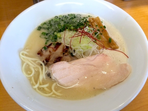 「濃厚鶏白湯らーめん（850円）」@麺屋 雷 鶏’sの写真