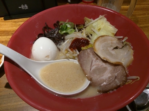 「野菜赤丸 半熟塩玉子」@博多一風堂 たまプラーザ店の写真