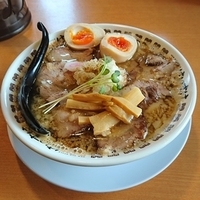 肉煮干しそば+味玉子