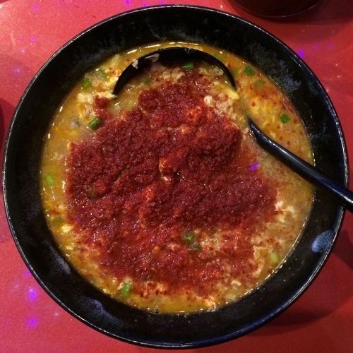 「挽き肉と玉子のピリ辛ニンニクラーメン700円」@麺飯食堂 龍の写真