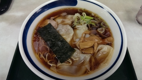 「醤油わんたん麺」@らーめん直久 川崎店の写真