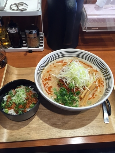 「坦々麺＆ミニ辛肉丼」@麺屋 正元 つくば南店の写真