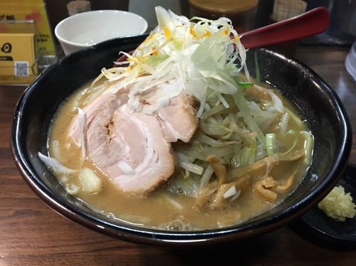 「味噌ラーメン・ヤサイニンニク増量」@麺処 花田 池袋店の写真