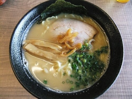 「鯛白湯ラーメン（700円）」@東大和ラーメン大冬樹Season2の写真