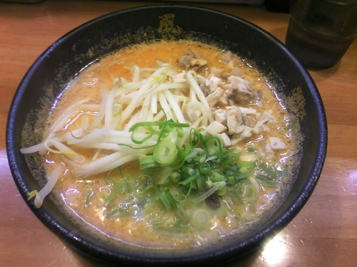 「辛味噌とんこつラーメン（麺かため） + 替玉１玉」@博多風龍 秋葉原2号店の写真