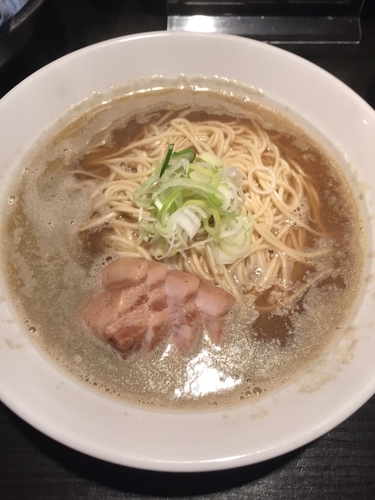 「肉そば(中)¥850+汁まし¥100」@自家製麺 伊藤 銀座店の写真