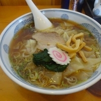 ワンタン麺