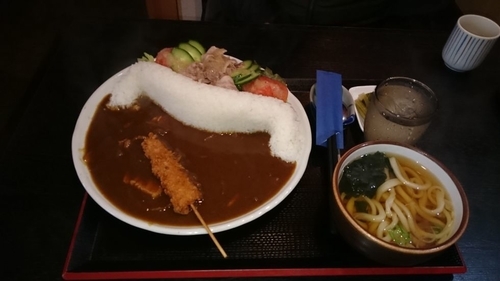 「黒部ダムカレー」@こまつうどん店の写真