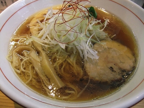 「らーめん（醤油）（800円）」@利尻昆布ラーメン くろおびの写真