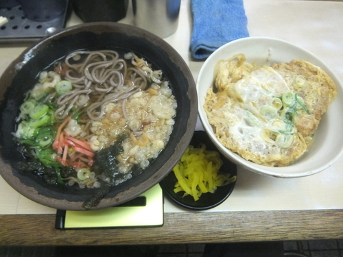 「カツ丼ハイカラそばセット480円」@松屋の写真