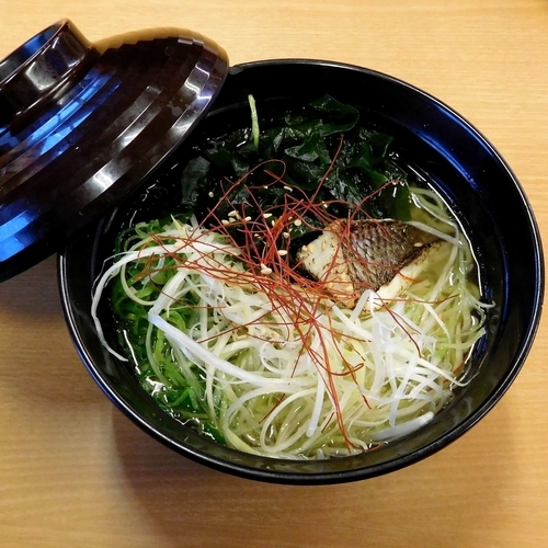 「鯛だし塩ラーメン(税別280円)」@スシロー 多摩境店の写真