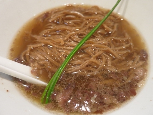 「かけ髄麺　黒　　700円」@さんじの写真