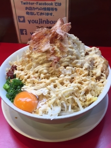 「まぜそば　830円（7周年サービス価格500円）」@用心棒の写真