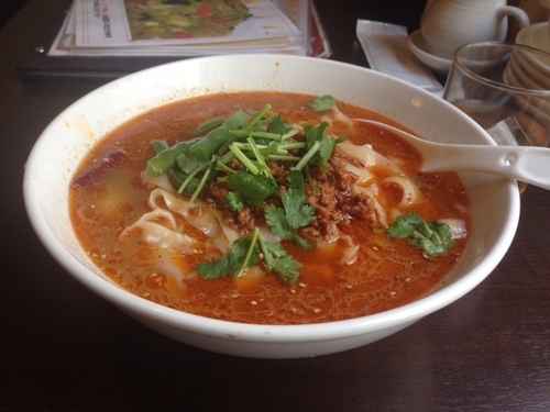 「麻辣刀削麺（大）780円」@西安刀削麺酒楼 本厚木店の写真