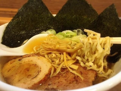 「ラーメン(750円)」@麺屋Mの写真