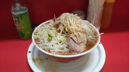 「麺増し大豚・カタメ(ヤサイカラメ)￥８５０」@ラーメン二郎 上野毛店の写真
