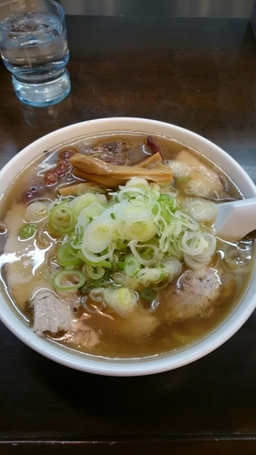 「手打ちゃーしゅー ７５０円 ねぎ増し１００円」@手打らーめん 玄の写真