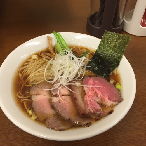 「鶏だし醤油らぁめん中盛＋チャーシュー増し 850円」@麺処 有彩の写真