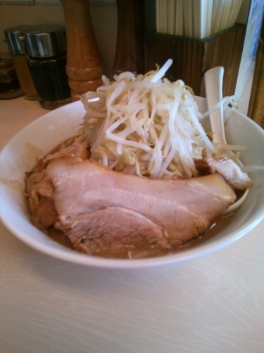 「ラーメン、ヤサイ少な目」@自家製ラーメン 大者の写真