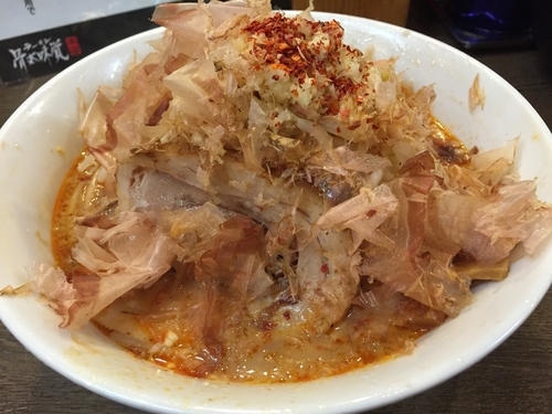 「自家製辛醬　赤ラーメン：700円」@骨太味覚の写真