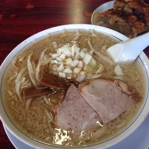 「中華そば  餃子2ヶ」@杭州飯店の写真