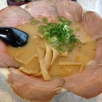 手造りチャーシューメン　とんこつ味　￥８５０