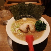醤油豚骨ラーメン　（並）