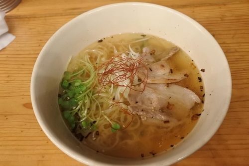 「潮薫醤油ラーメン」@麺劇場 玄瑛の写真