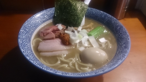 「濃厚豚骨魚介特製らーめん」@麺処 ほん田の写真