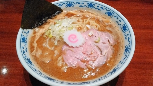 「中華そば（大盛）」@煮干中華そば 鈴蘭 新宿店の写真