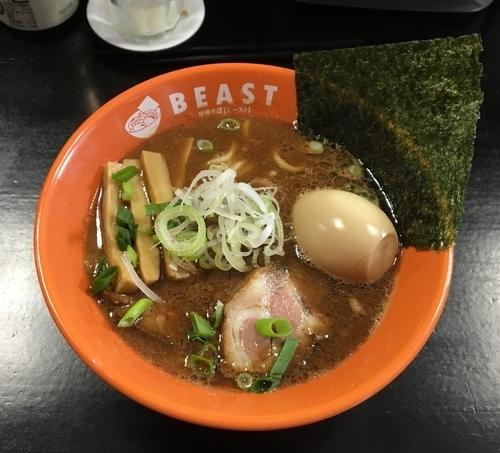 「牛の中華そば+味玉」@中華そば BEASTの写真