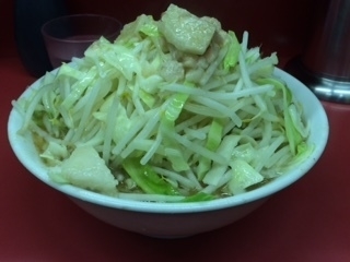 「ラーメン　小　ヤサイアブラ」@ラーメン二郎 桜台駅前店の写真
