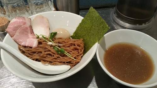 「味玉つけそば(900円)+お肉ご飯(400円)」@さんじの写真