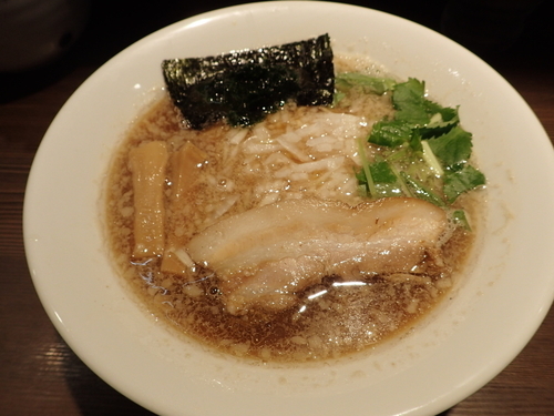 「背油煮干しラーメン 730円」@つけ麺 一燈の写真