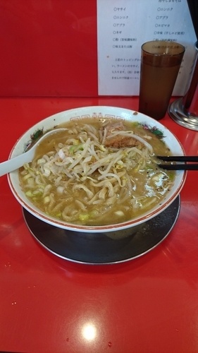 「ラーメン中盛 (ネギ、豚)」@ジャンプの写真