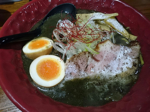 「黒味噌ラーメン」@黒味噌らーめん 初代けいすけ 品川店の写真
