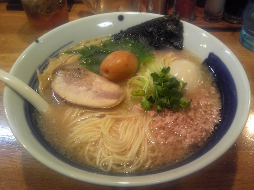 「【春季限定】梅鶏そば￥750・味玉」@麺屋 鶏口の写真