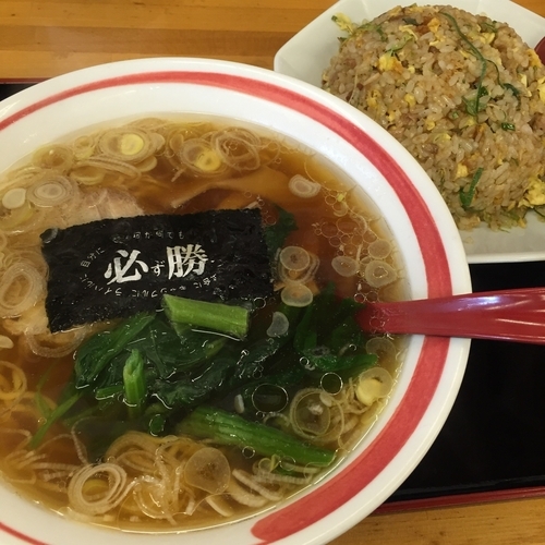 「醤油ラーメン(半麺、細麺)¥430＋チャーハンセット¥470」@みそのめん王 若柴店の写真