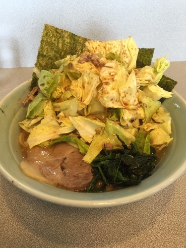 「ラーメン硬め濃いめ、キャベチャ」@匠家 50号バイパス店の写真
