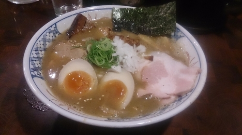 「特製らーめん」@麺や 庄のの写真