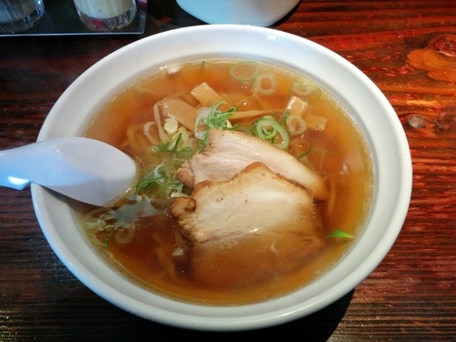 「醤油らーめん」@らぁ麺 夢のやの写真