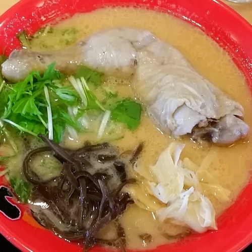 「【一日２５食限定】かぶりつきチキンらーめん ９７０円」@濃厚ラーメン こっこ屋の写真