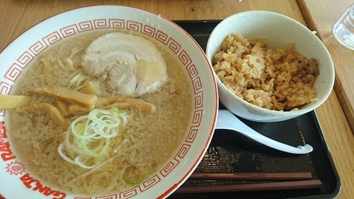 「ガンジャラーメンと肉まぜごはん」@GANJA RAMENの写真