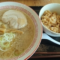 ガンジャラーメンと肉まぜごはん