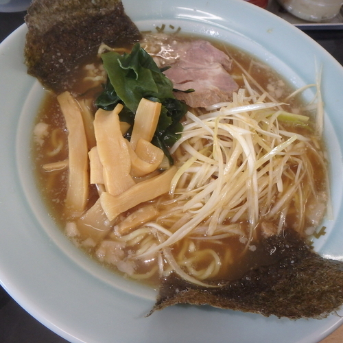 「ネギラーメン(700円)、小ライス(100円)」@ラーメンショップ 松岡店の写真