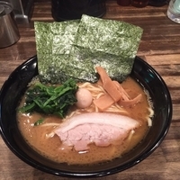 ラーメン並硬め濃いめ、半チャーハン