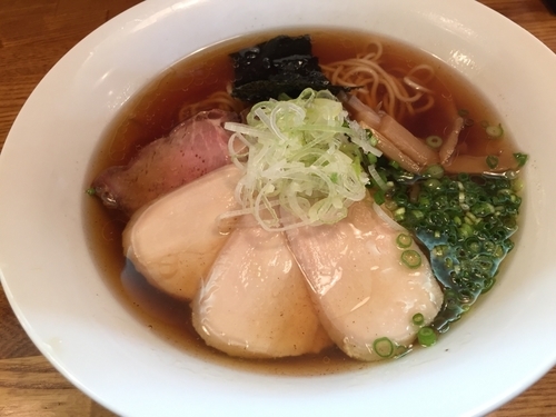 「醤油ラーメン」@青山清湯そば 青ノ樹の写真